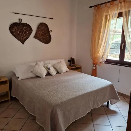 Affittasardegna - Casa Il Giardino Dell'erica Appartement Porto Istana