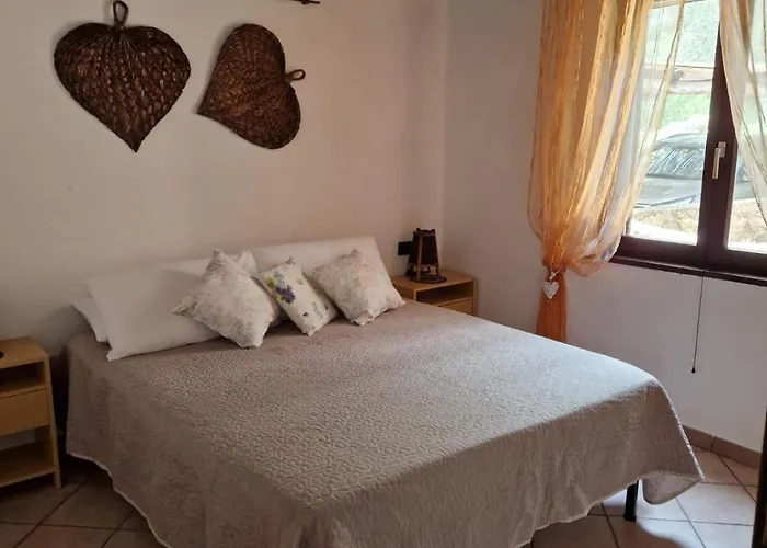 Affittasardegna - Casa Il Giardino Dell'erica Apartman Porto Istana